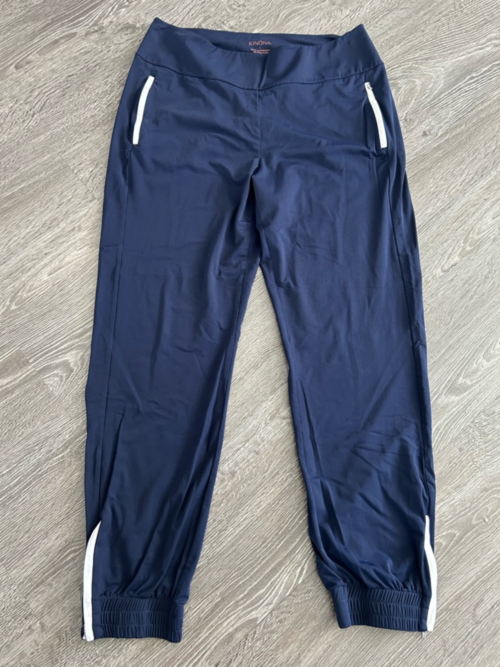 Kinona women tailored and trim joggers with Subtle Coral Logo Sz Large